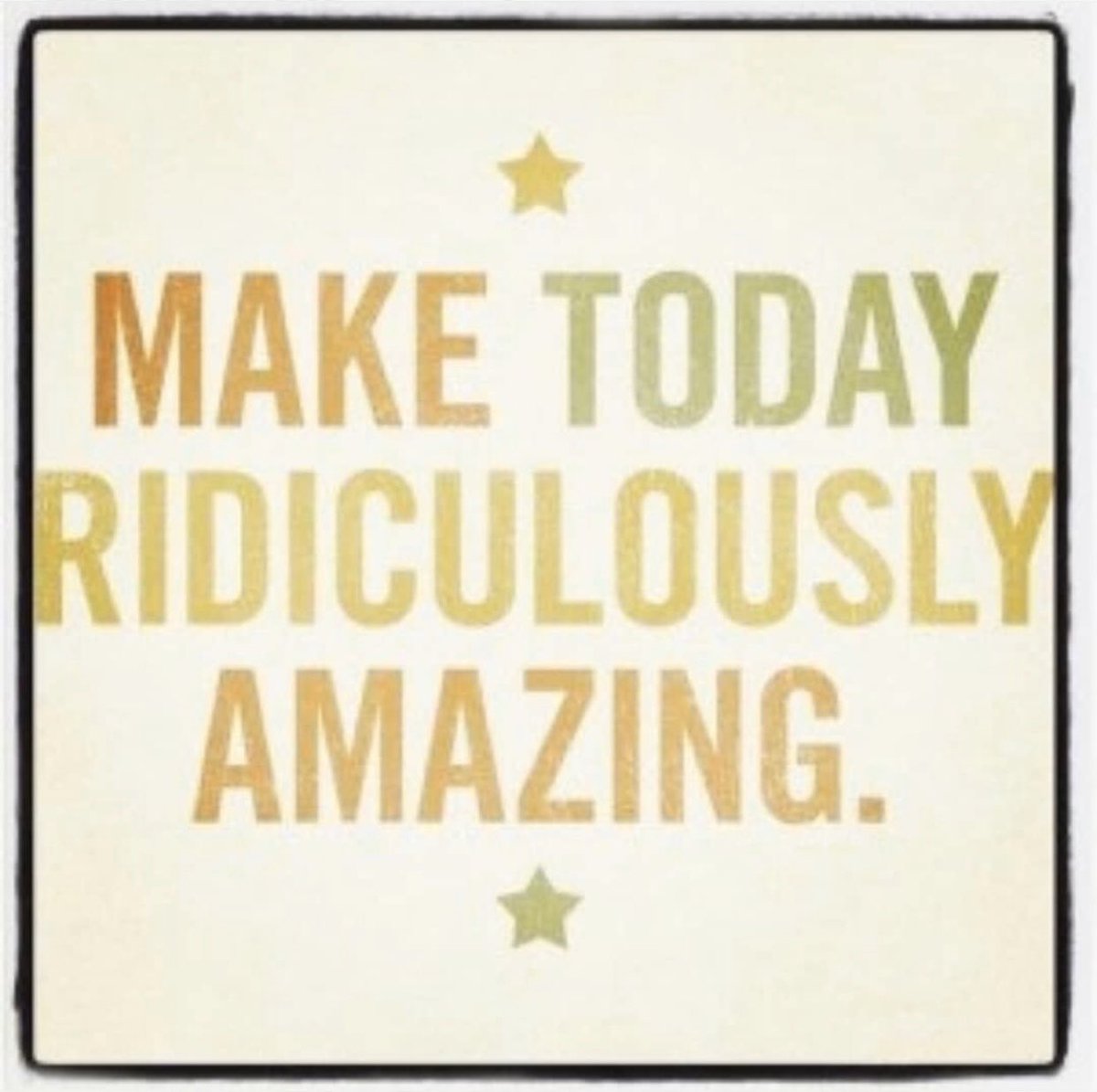 shantarawcrooks's tweet photo. Gooooooodddddd Morning College Park Tigers!!!!!  Today is a GREAT Day!!!!  Make it Ridiculously Amazing!!!!  The CHOICE is yours!!! YES YOU CAN!!!!! @NewCollegePk_ES 🙌🏽🙌🏽🙌🏽💙💙💙 https://t.co/6F3g0VpnvS
