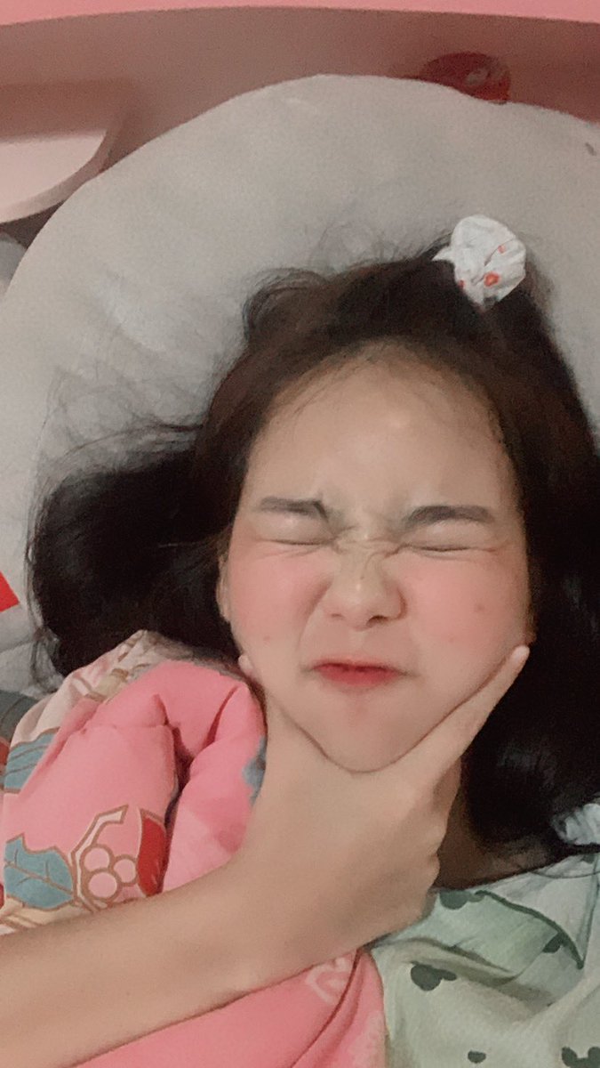 NongMaReee's tweet photo. ♥️ วันนี้ก็มารีวิวฟิลเตอร์ไอจีที่เกินเรื่องมากก เกินเรื่องไม่ไหวว เต็ม 10 ไม่หักก หน้าสดก็คือสวยได้เลยมีรูปปลากรอบบ ( ขออภัยในความสิว 😂 ) #แอพดีบอกต่อ #ฟิลเตอร์ไอจี https://t.co/DNieIww4nS