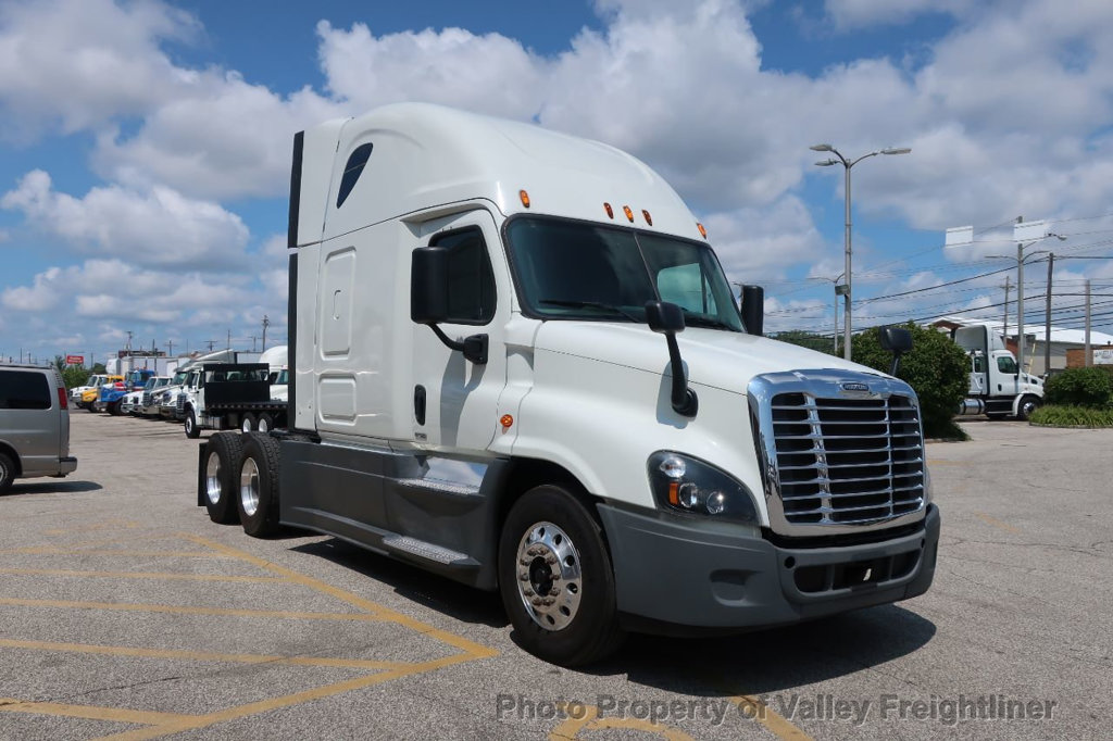 Valleyftl's tweet photo. Used 2015 Freightliner Cascadia Evolution, DD15 Engine, Ultra shift Eaton Fuller AMT, 450 HP, Park smart APU. #freightliner #cascadia #usedtruck #detroitdiesel #Daimler #valleytruckcenters

https://t.co/sHnb5QnDnh

$36,900

Call 216-267-4800 https://t.co/8VfhaJBVzg