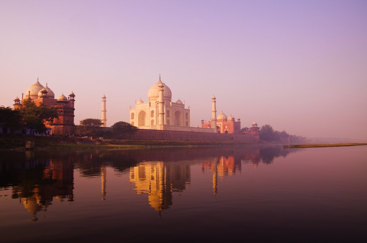 NewlandChase's tweet photo. #India: The suspension of all international commercial passenger services is extended until 17 May at 23:59 hours IST. Newland Chase has your latest #immigration and #travel updates in our dedicated guide. #COVID19 #coronavirus #globalmobility https://t.co/9syn136Xc7 https://t.co/dKqDai5arn