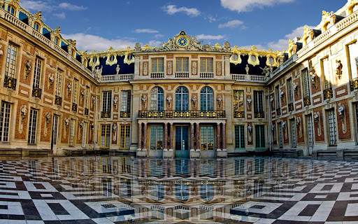 InstitutLumiere's tweet photo. C’est l’un des monuments français les plus visités et les plus appréciés. En attendant la réouverture du @CVersailles, nous vous proposons aujourd'hui la lecture de "Versailles au cinéma", un article de Vincent Amiel paru dans @RevuePositif en juin 2018 🏰 https://t.co/hSzXF6kjVw https://t.co/uJPlndl5Sa