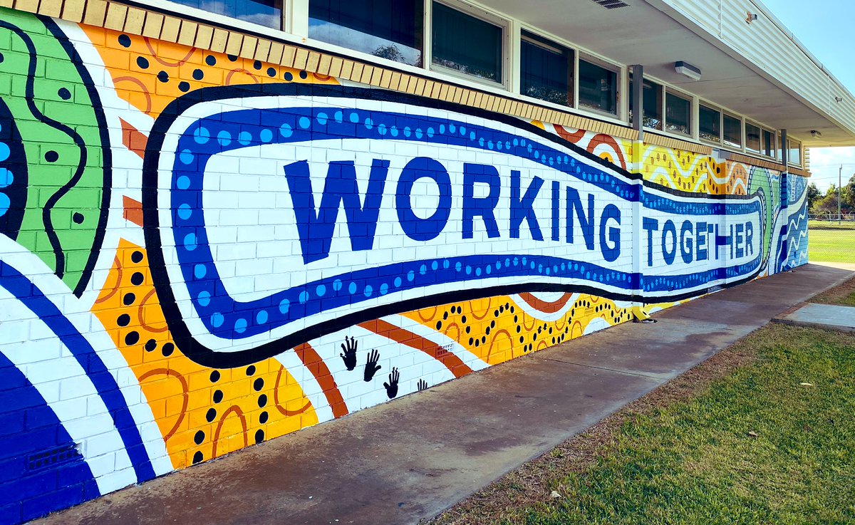 LisaCriddle2's tweet photo. I went back to my old primary school today &amp; what a treat it was. 🤩The staff are amazing so are the students. Thanks for the warm happy welcome! 👏@RangewaySchool @WA_Edu_News @WAPPA_Leaders @institute_news @Innovation_Unit @jadefallon298 @ConnorCampb3ll https://t.co/wMoKZzRdaQ