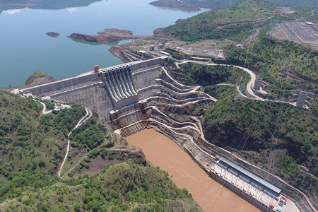 BerhanuMegerssa's tweet photo. ▶️🇪🇹 is "African Water Tower but 🇪🇹 uses 0% of Nile  
▶️🇪🇹 has no groundwater but Egypt's ground water is sufficent for 1,000 years  
▶️Egypt claims "historical right" but is wasting 30% of Nile
▶️Egypt is secretly tunneling 1 billion cubic meters of Nile water to Israel everyday https://t.co/4CievVQDho