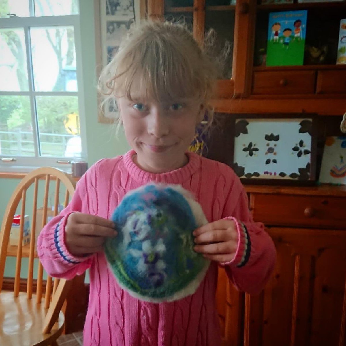 Romneymarshwool's tweet photo. Pictured is Sophia, Kristina’s daughter, with her own felting project made using our own wool.

You can listen back here: https://t.co/3K9kwt2n2p 

#britishwool #craftathome #romneywool https://t.co/6wZlLCB7Sw