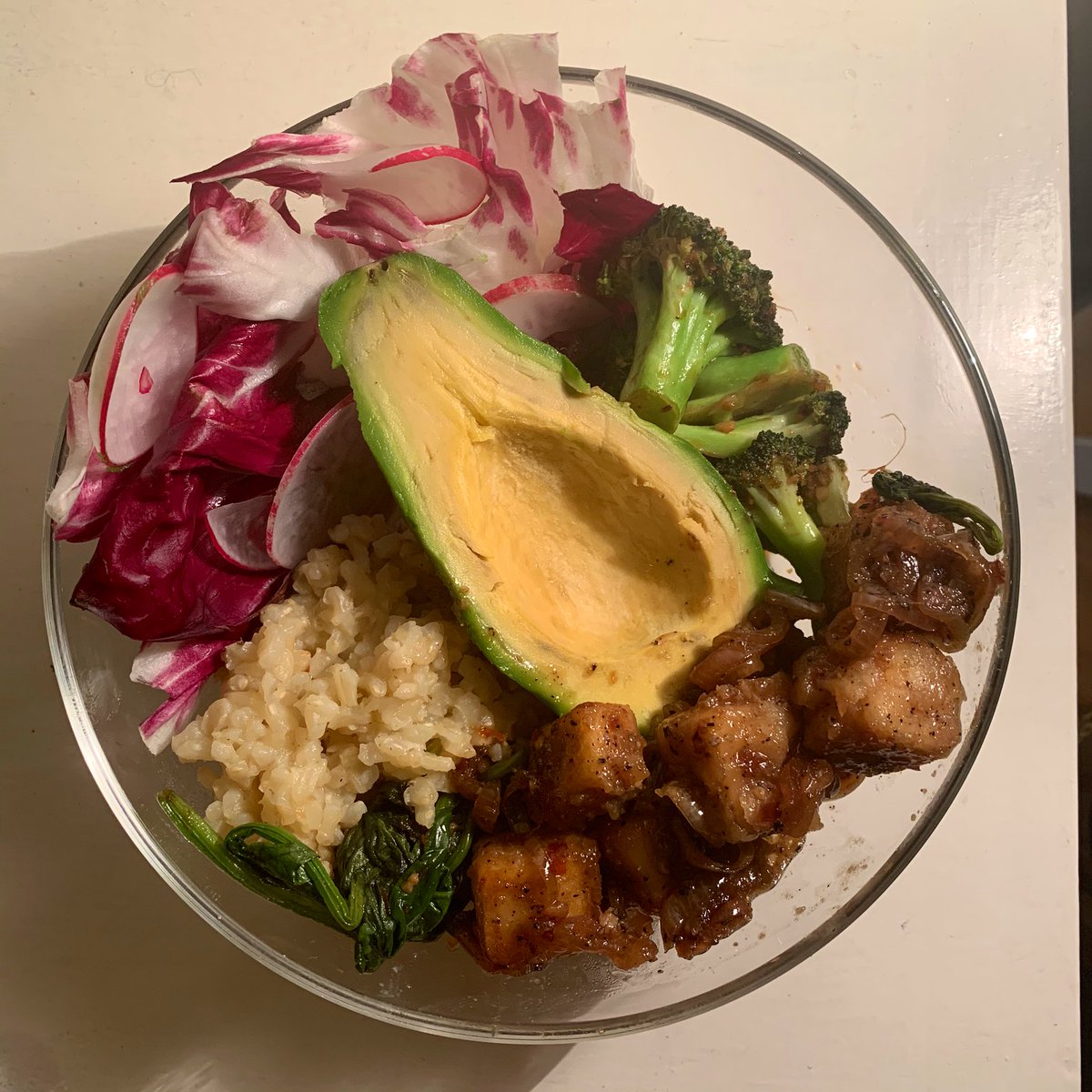 this is like a sadder version of what i was going to make for lunch before i got eaten alive by work and left it all half-cooked on the bench. it’s leftover black pepper tofu w warrigal greens, brocc, avocado and rice. n also salad. but i FEEL like eating a cobb salad