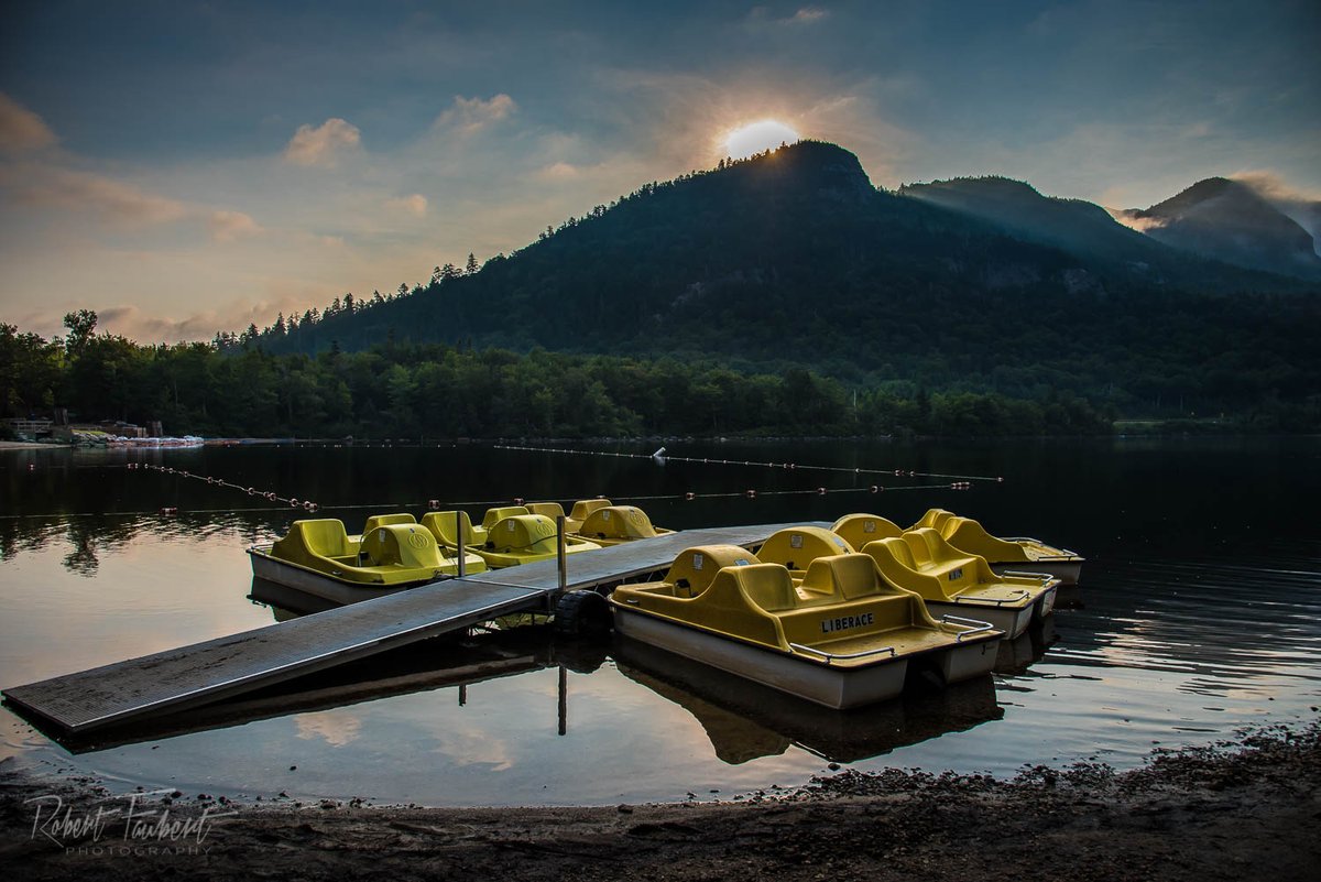 RobertFaubert1's tweet photo. Beauty and solitude in the early morning light on Echo Lake, Franconia Notch State park, NH.
#adventurephotography #travelphotographer #greatoutdoors #exploreeverything #paddleforever #photographyeveryday #photographyislife #nikon_photography #nrsweb #watersheddrybags #getlost https://t.co/IQd2xasBEZ