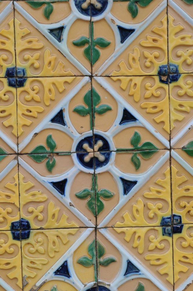 JorgeCarmo9's tweet photo. May 6th ➡️ 𝗡𝗮𝘁𝗶𝗼𝗻𝗮𝗹 𝗧𝗶𝗹𝗲 𝗗𝗮𝘆 This celebration recognizes the tile (azulejo) as a timeless element of our history, architecture and design. Ovar is one of the most important routes to know this art of incalculable value.
#azulejo #Ovar #Portugal #heritage https://t.co/9EJER8ZiKI