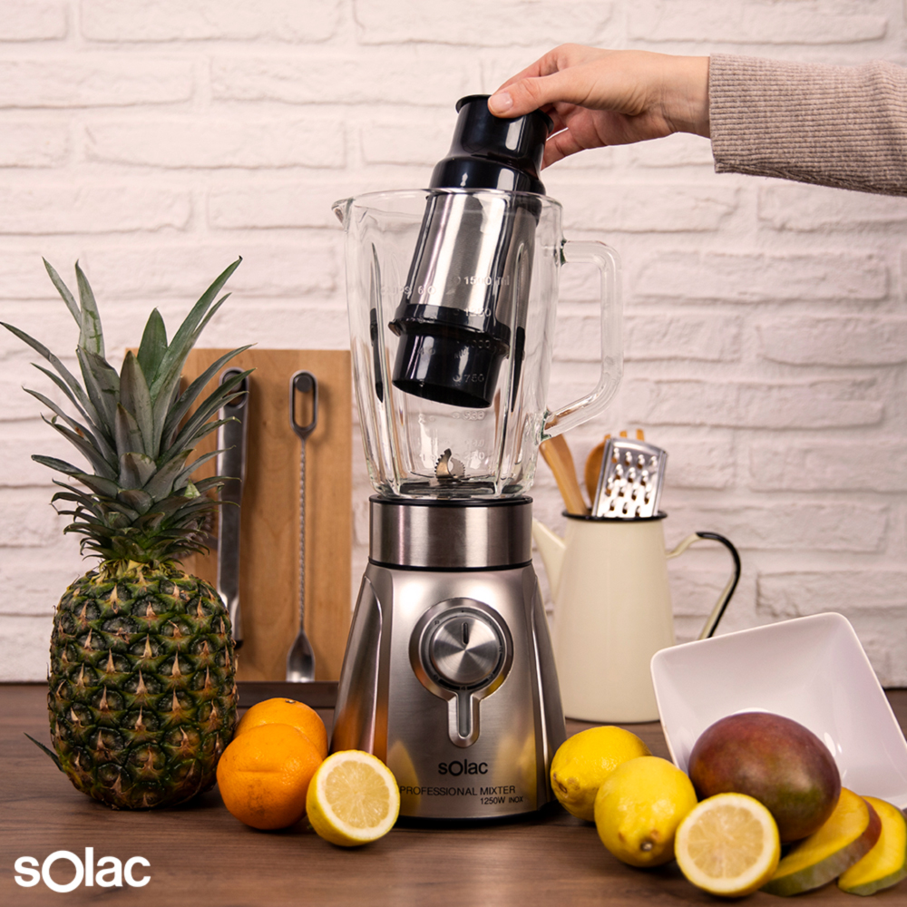 SolacESP's tweet photo. Si eres de los que te ha dado por #cocinar durante esta #cuarentena 👨‍🍳👩‍🍳 Ahora llega la época de los #batidos y #smoothies ⚡ Professional Mixter 1250W ahora por solo 69,90€ aquí 👉 https://t.co/tMVFLewZuT https://t.co/LNPBjvhA1b