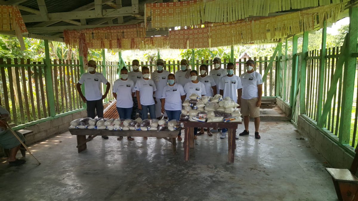 Rare_org's tweet photo. Amidst the #COVID19 crisis, #smallscalefisheries are a critical safety net for many coastal countries.
At our #InRareForm blog: @gabriela_polo chronicles how COVID has coastal villages in Honduras counting on nature and each other. ๐ญ๐ณ๐ฃ
https://t.co/uxqZi1s6ks #FishForever https://t.co/pqqL73nj8p