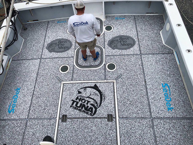 REGAR_MARINE's tweet photo. #BassProShops デッキのロゴも自由自在です。
Prodit by SeaDek 🇺🇸
#SeaDek #シーデック #シーデッキ #デッキマット #フロアマット 
🇯🇵唯一の認定加工業者 #リガー #リガーマリン 
#高圧洗浄 #床材 #滑り止め #バスフィッシング #バスボート #フィッシング #ルアーフィッシング #ボートフィッシング https://t.co/XPKaUNq5gT