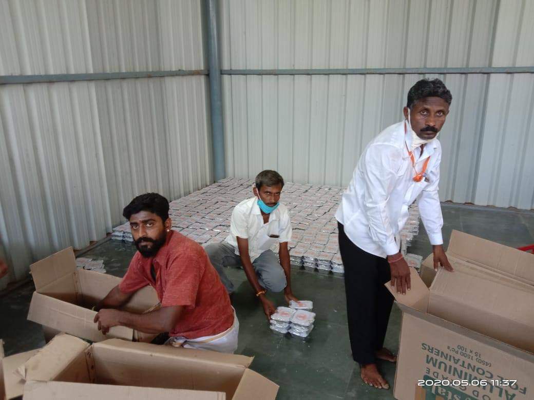 AlageshanAnm's tweet image. Modi kitchen, took the initiative to feed the needy. I'm proud to be part of such in this strong step to support the people in crisis. 
#Modi #FeedTheNeedy #strongstep #peopleincrisis