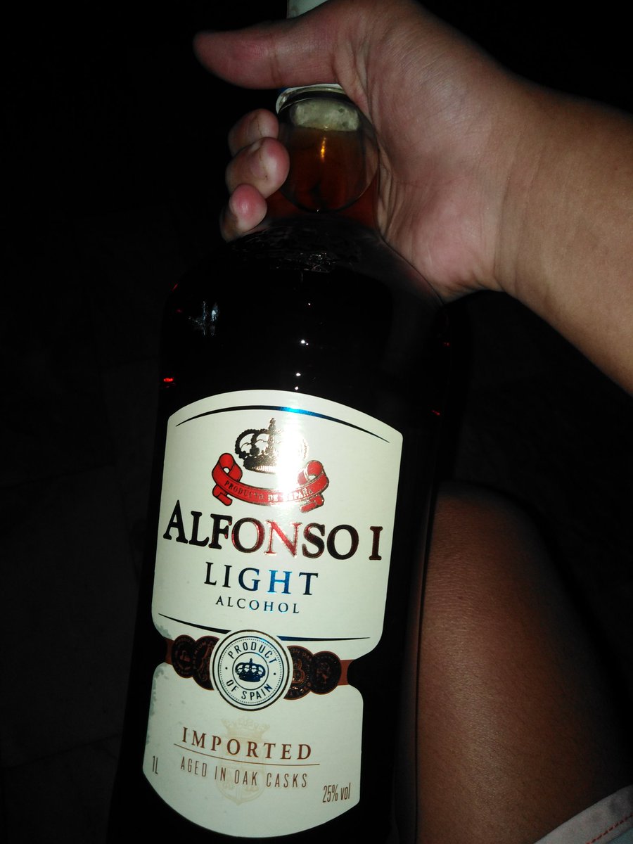 biboyyynaval's tweet photo. Napaka ginto ng alak. https://t.co/9TywTgnt1o