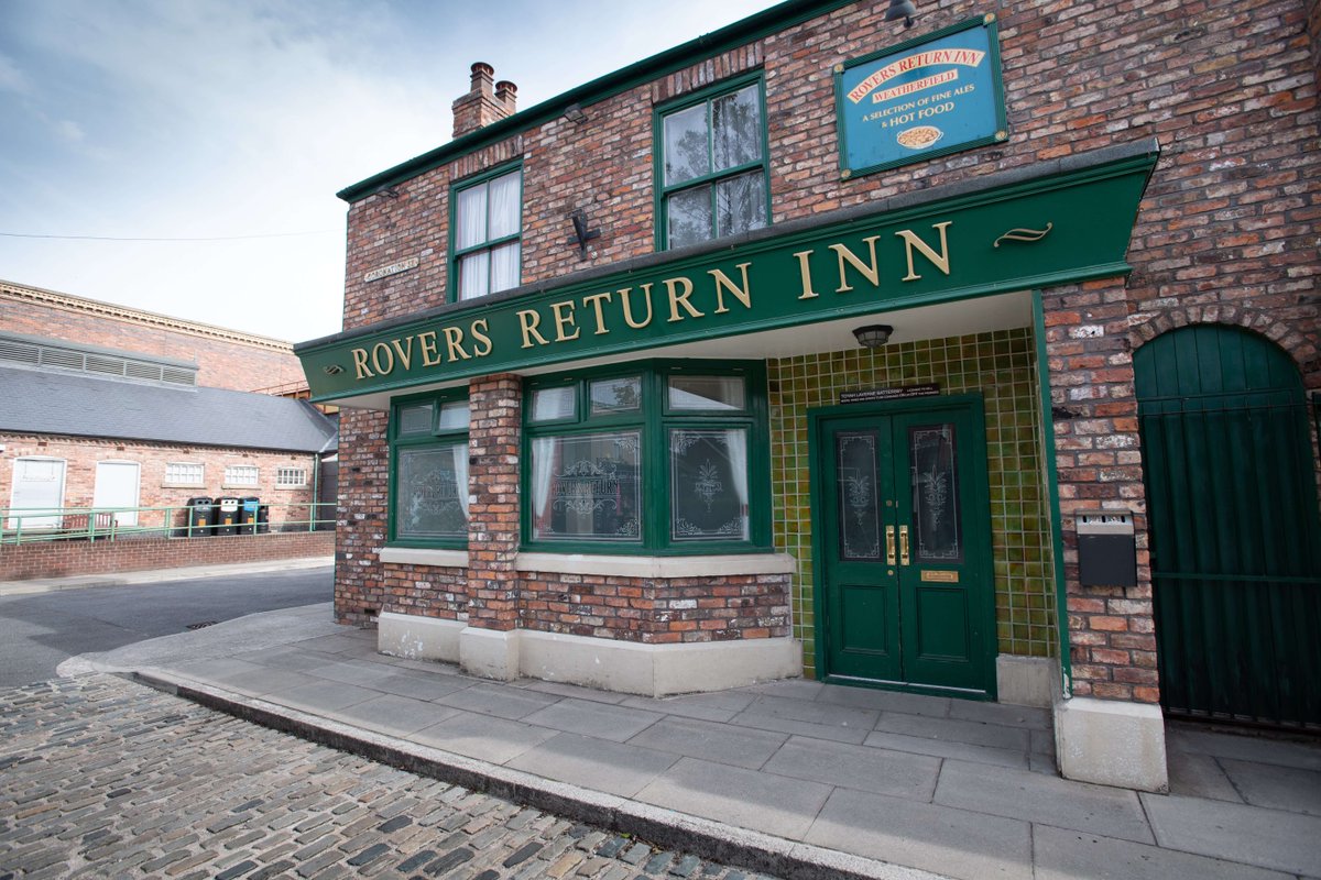 #Didyouknow 7,000 cobbles from the original Coronation Street set have been laid on Victoria Street.