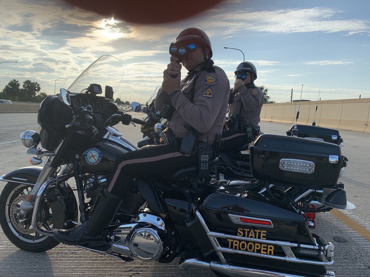 FHPOrlando's tweet image. Happening Now! Troopers are back out on SR 408 conducting traffic enforcement. Too many drivers not obeying the law. Watch your speed. #ArriveAlive. #FHPMotors.