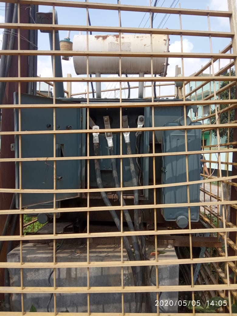 GkpXen's tweet photo. Maintenance of transformers at Raptinagar under eudd4, gkp https://t.co/0ySOS2xeos