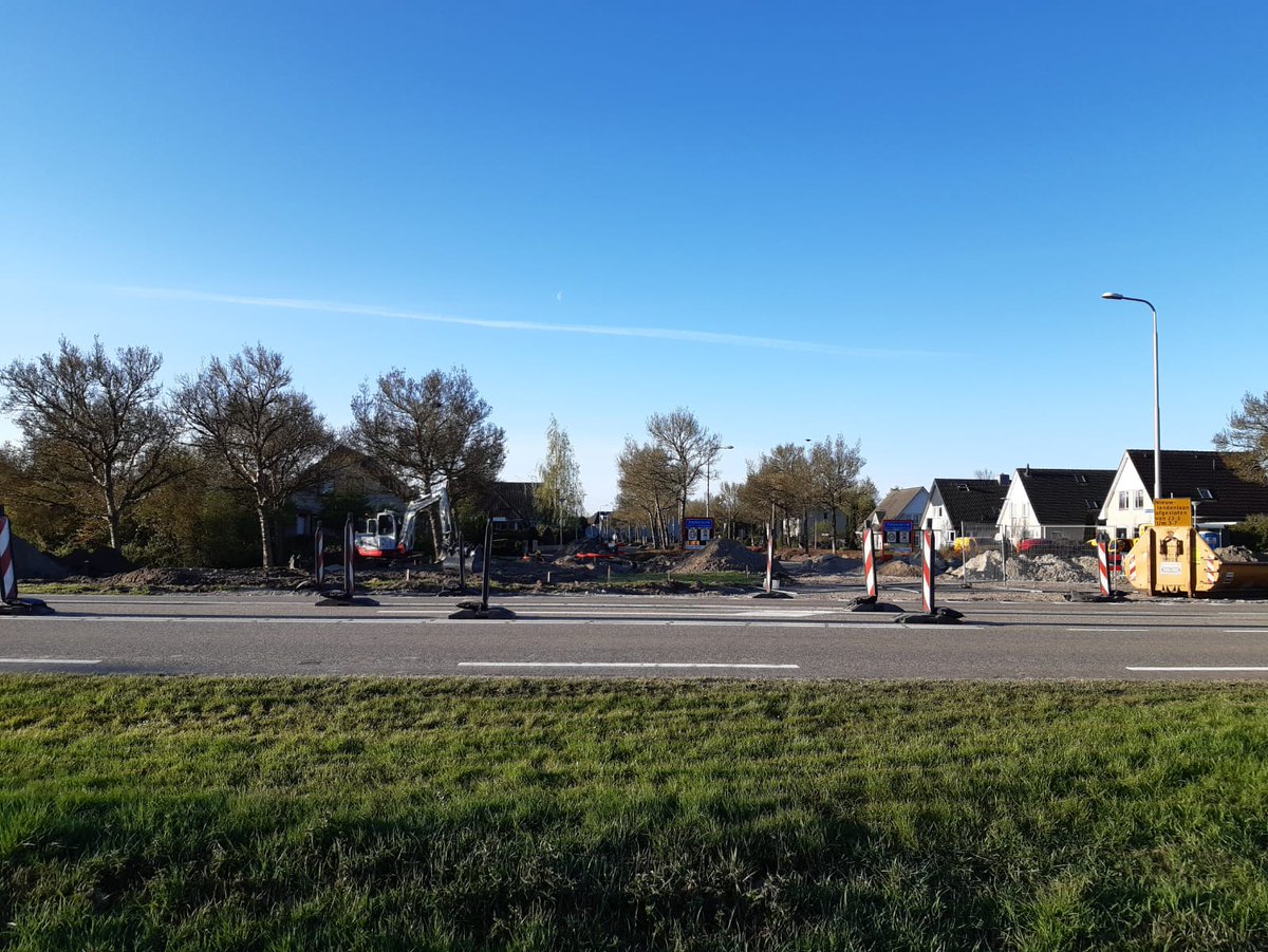 BGrondverzet's tweet photo. Aanleg rotonde Espelerweg, Emmeloord.
Meer foto's op onze website https://t.co/DTHPlpxzFt
Kijk op Facebook voor meer actuele projecten en foto's.
https://t.co/FtGZwN0iL7
#VanGelder #BS #Emmeloord #grondwerk #riool #3DGPS https://t.co/dI1zwGdGCf