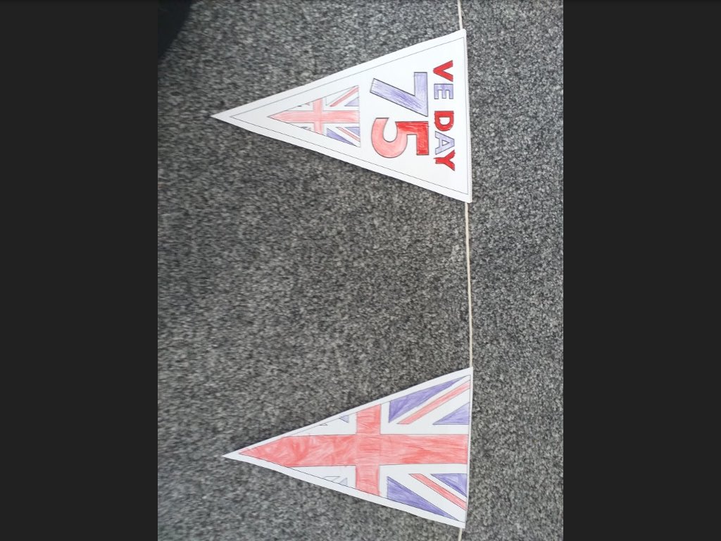 CulchethArt's tweet image. As well as being busy with on line lessons Year 7 are busy preparing for VE Day Celebrations.Are You? #WeAreCHS #CulchethHS #proud 👏🎨😎🏅🖌✏️🤓