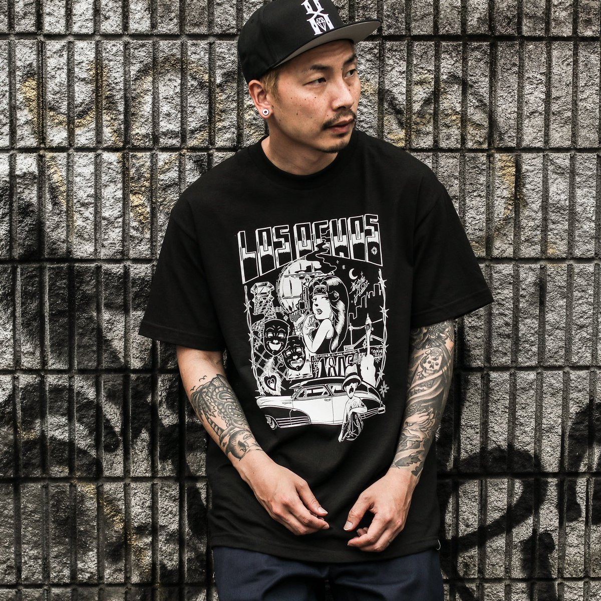 Feelin Osaka Rebel8 Los Ochos Tee Black Lサイズ T Co Pfrdzjlcak フロントに大きく落とし込まれたチカーノな香り漂うアートワーク ワークパンツやショーツと合わせて西海岸スタイルに着こなしたい1枚 Rebel8 レベルエイト Tee