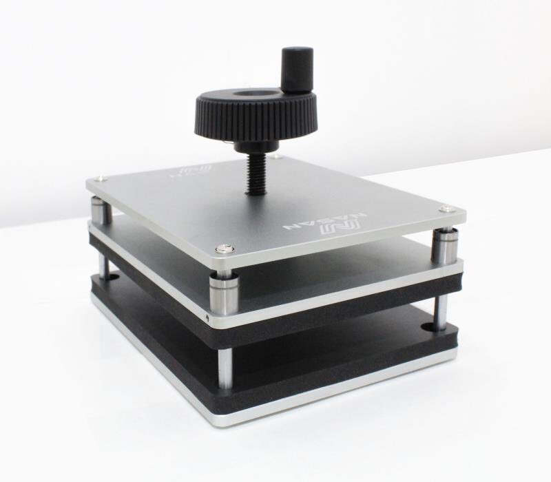 Celiachen1129's tweet image. We already back from holiday，back to work today. Any need pls contact me.😉
WeChat/WhatsApp 0086-13202374145 Celia
#iPhonerepair
#iphonebackglass
#iPhonebackglassrepair