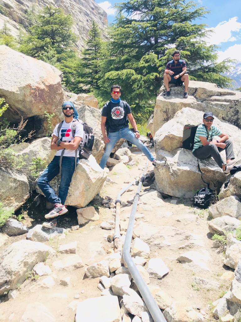 TrailsTrek's tweet photo. A photo my friend took last year in the Mountains. It never really struck me as anything special until yesterday, we were looking old trips photos and dreaming when quarantine  ends.
#travel #travelphotography #nature #travelblogger #wanderlust  #adventure #travelling https://t.co/RXlwwuONPW