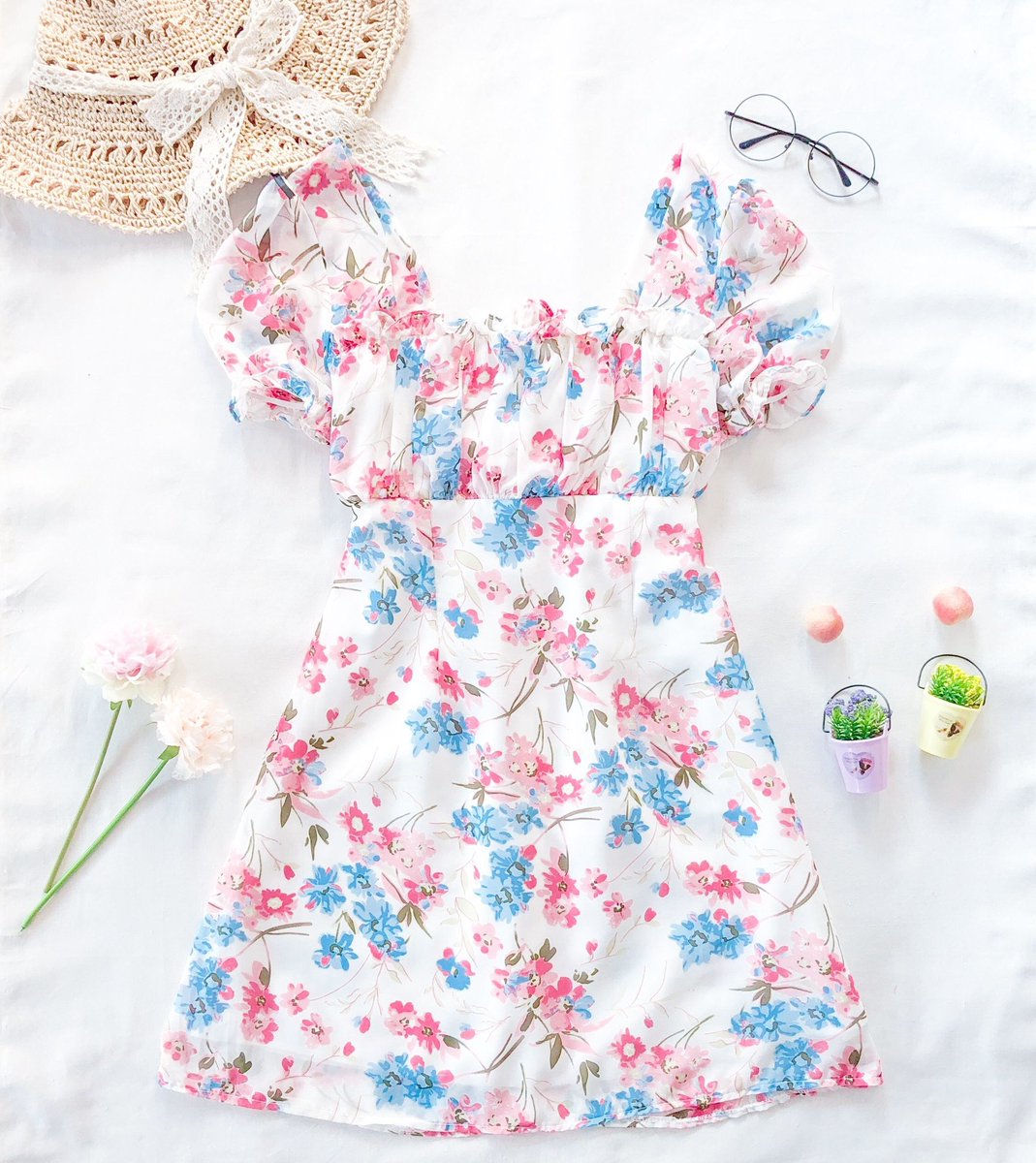 Barny_Shop's tweet photo. [พร้อมส่ง] เดรสคอเหลี่ยมแขนตุ๊กตาลายดอกไม้พาสเทล
ขนาด : อก38-39/เอว24-32/สะโพก41-42/ยาว34-35
สี : ขาว/ชมพู/เขียว/���้า
ผ้าซีฟองเนื้อทราย ซับทั้งตัว

ราคา 370

#เสื้อผ้าเกาหลี #เสื้อผ้าแฟชั่น  #เสื้อผ้าสไตล์เกาหลี #เดรส #เดรสแฟชั่น #มินิเดรส #ชุดเดรส  #เดรสสั้น #เดรสยาว https://t.co/eb6cvKyhEV