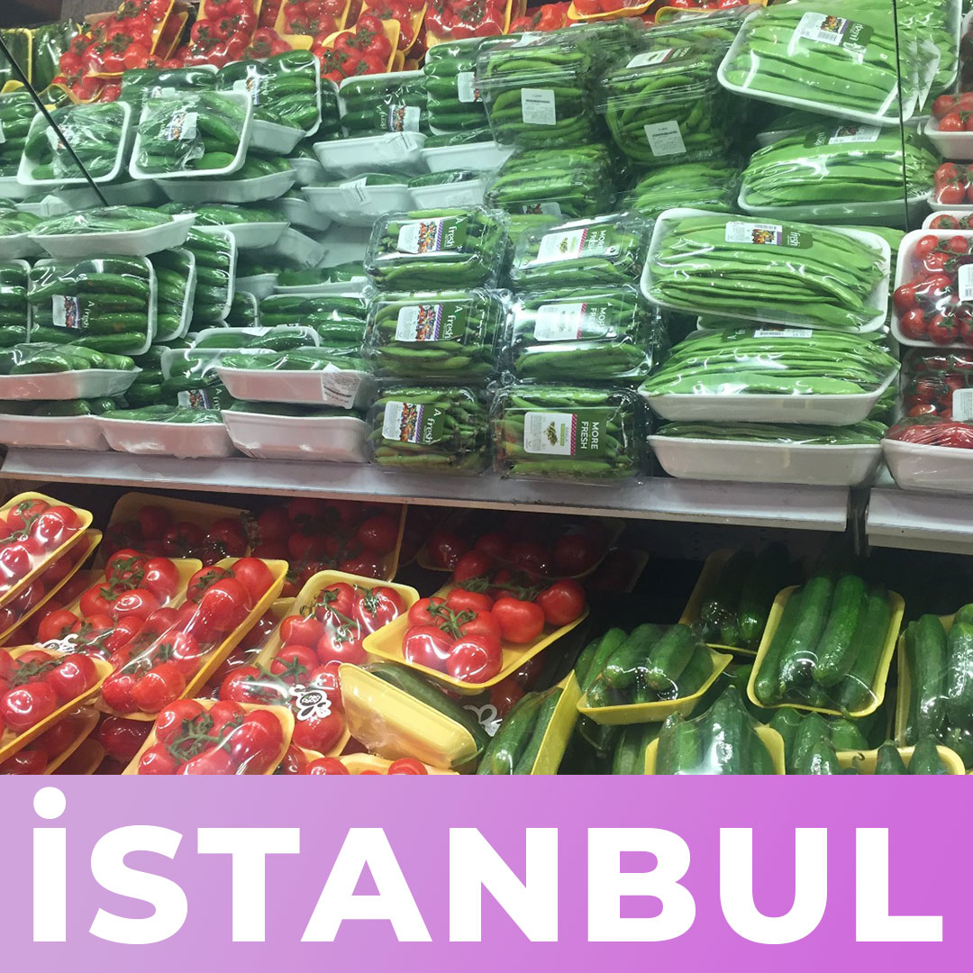 Greenpeace_Med's tweet photo. #coronavirus salgınıyla beraber marketlerde tek kullanımlık plastik kullanımı da arttı. Bu gereksiz önlemin hiçbir bilimsel dayanağı yok. Greenpeace gönüllülerinin çektiği bu fotoğraflar durumu gösteriyor. Unutmayalım ki bizi plastik değil, hijyen koruyacak... #plastiktenkurtul https://t.co/6UMdEeGb9Y