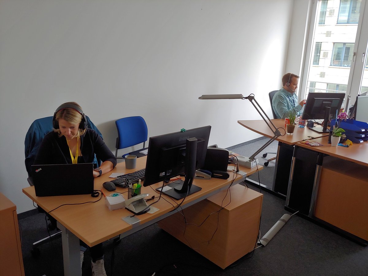 JoachimNiemeier's tweet image. Das @DresdenU Team ist beim #SemesterHack von @HSFDigital mit großem Engagement dabei #DigiEduHack