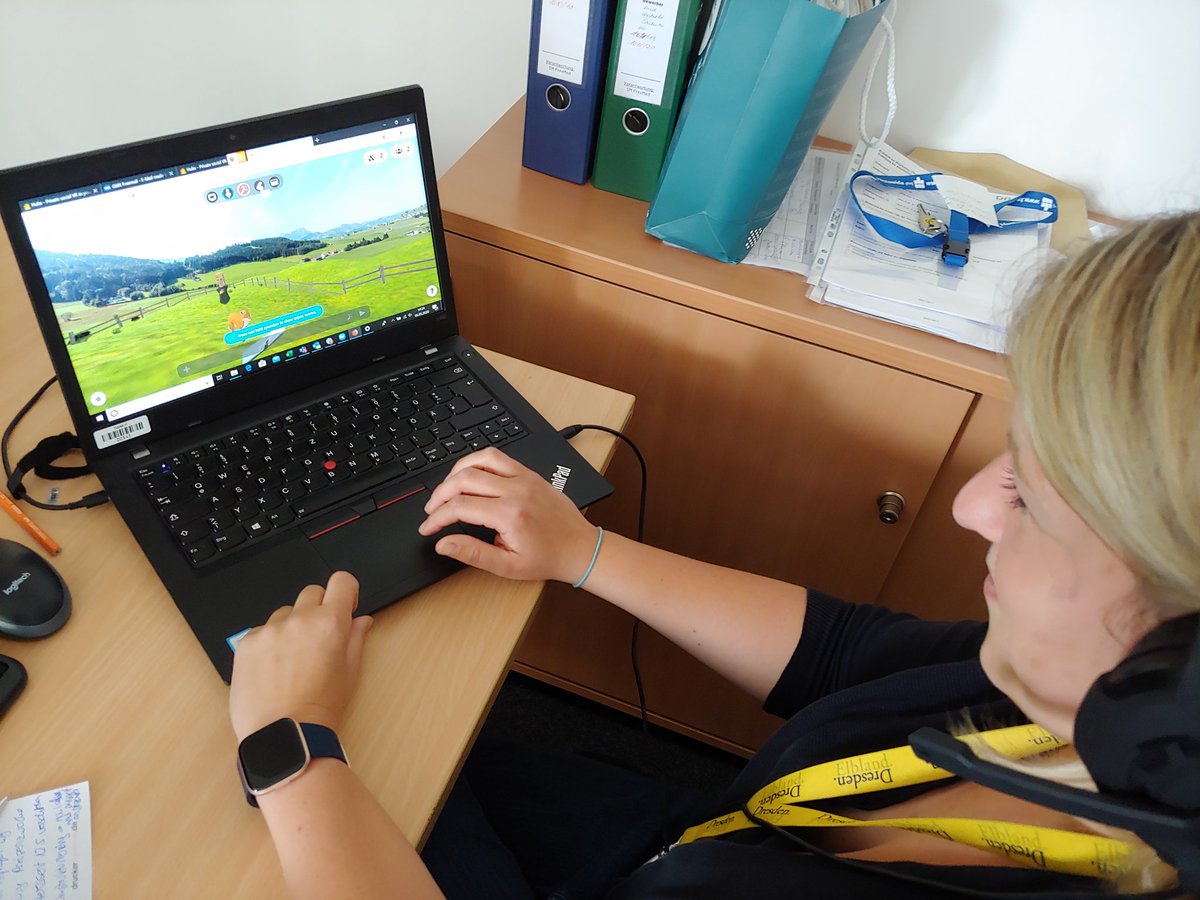 JoachimNiemeier's tweet image. Das @DresdenU Team ist beim #SemesterHack von @HSFDigital mit großem Engagement dabei #DigiEduHack