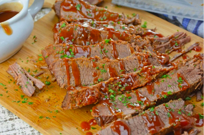 MalikaBowling's tweet image. Okay, I've developed a bit of a brisket obsession lately. My favorite one (out of these 15) is the recipe that includes ginger snap cookies. roamilicious.com/best-brisket-r… #brisketrecipes #bestbrisketrecipe