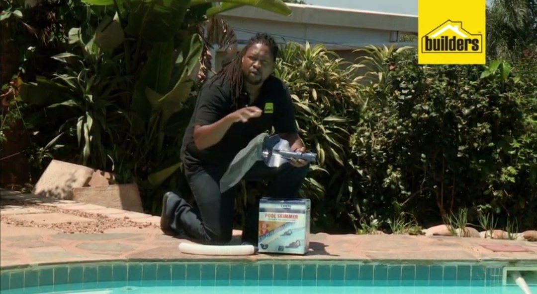 Zak_Myeza's tweet photo. Has the wind been killing your pool with leaves and other surface debri that can block your filter? YES? ππ π
Then you need a pool skimmer! Have a look at the super surface cleaning power of this @BuildersSA Blue Chem pool skimmer ππΎ
https://t.co/9GgbkxyFxT
#HowToWithZak #DIY https://t.co/Bu504BCGFY