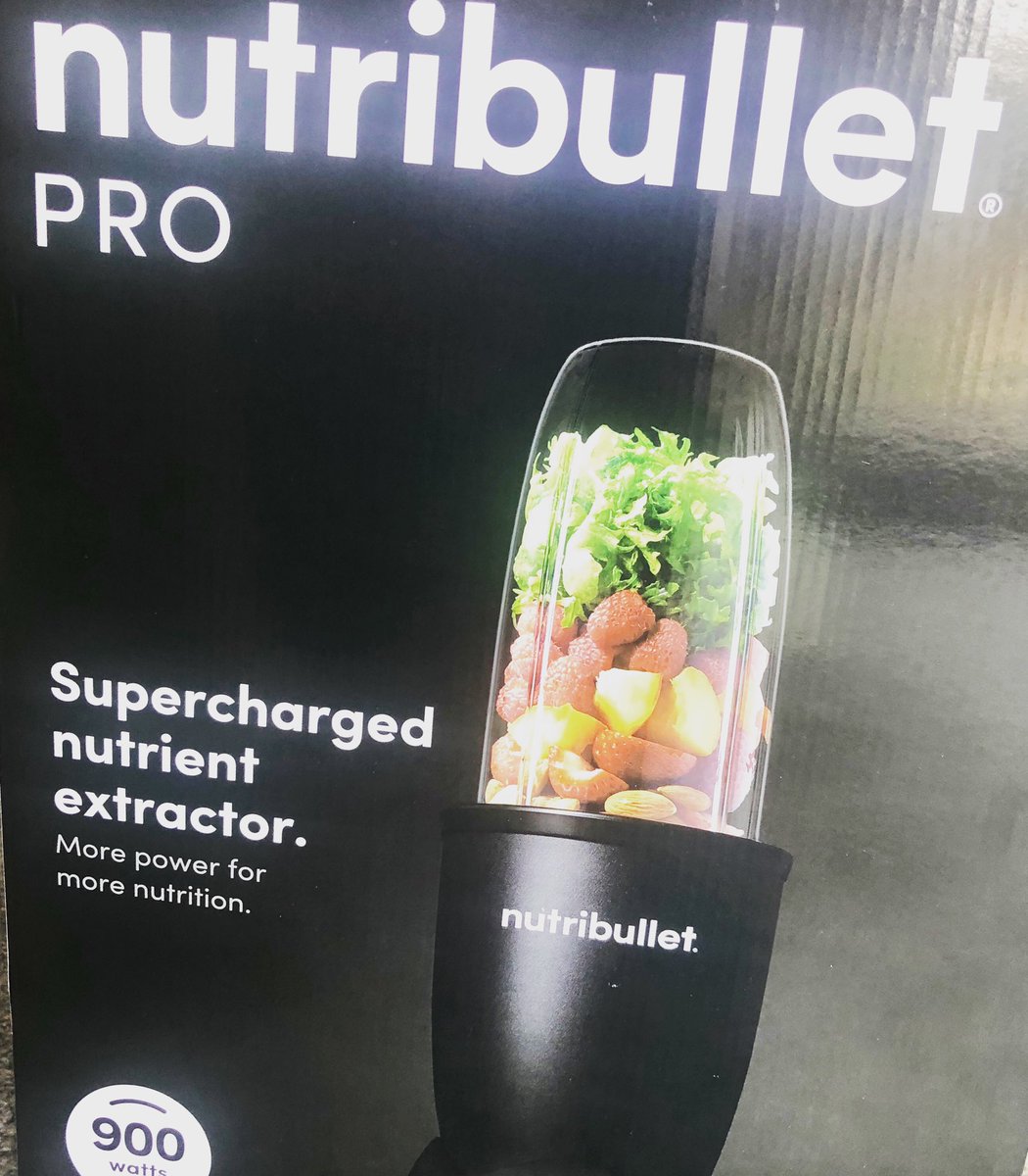 cedressage's tweet photo. Opening up my @nutribullet #pro and making my #smoothie #dreams come true! #health #healthylifestyle #HealthyLiving #nutrition https://t.co/tLxXJWFRb4