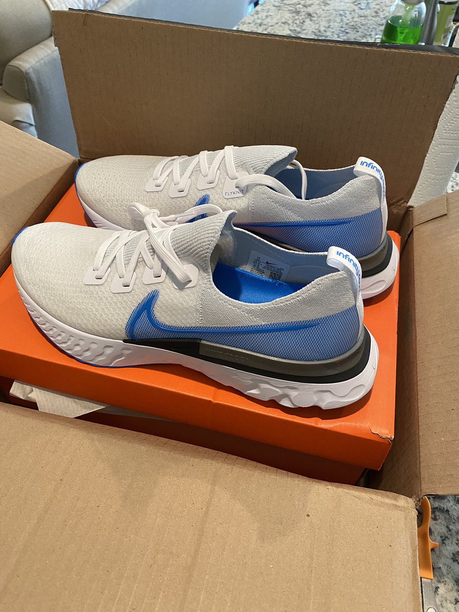ChaseCatoRVHS's tweet photo. I started running a lot during the shutdown. In April my goal was to run 100 miles. My NikeRun app crashed mid-run the first 2 days of April. I tweeted them for help, &amp; they helped me fix it &amp; I told them about my goal. Then I got a free pair of shoes &amp; crushed it. #CentralMoves https://t.co/FlMYra1BSI
