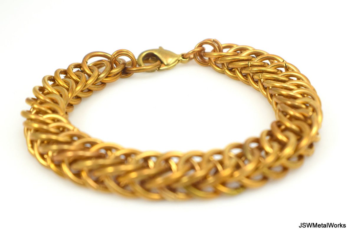 NEW: Brass #Chainmail #Bracelet - only 1!

ow.ly/UJvd50zuITo
#brassbracelet #etsyshop #etsystore #etsyfinds #jswmetalworks #jewelry #etsyhandmade #jewelryonetsy #etsyseller #handmadejewelry #chainmaille #antiquedbrass #renfaire
