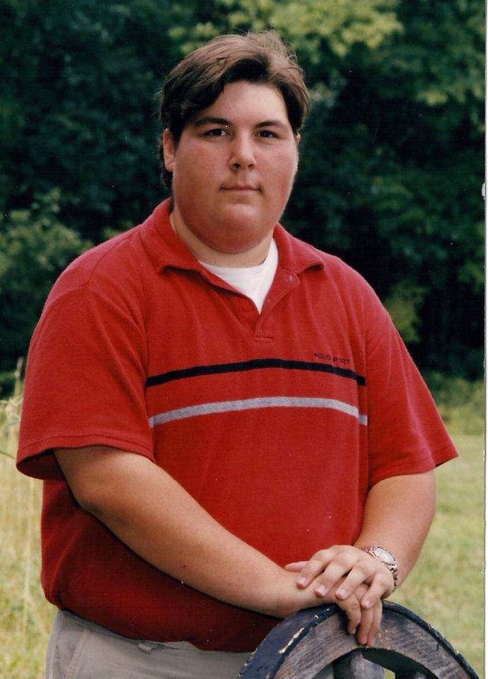 EricaCombsWDRB's tweet image. In honor of this year's graduating seniors here are a few pics from my senior year. #ClassOf2004 #HonoringGraduatingSeniors #WebsterCountyTrojans