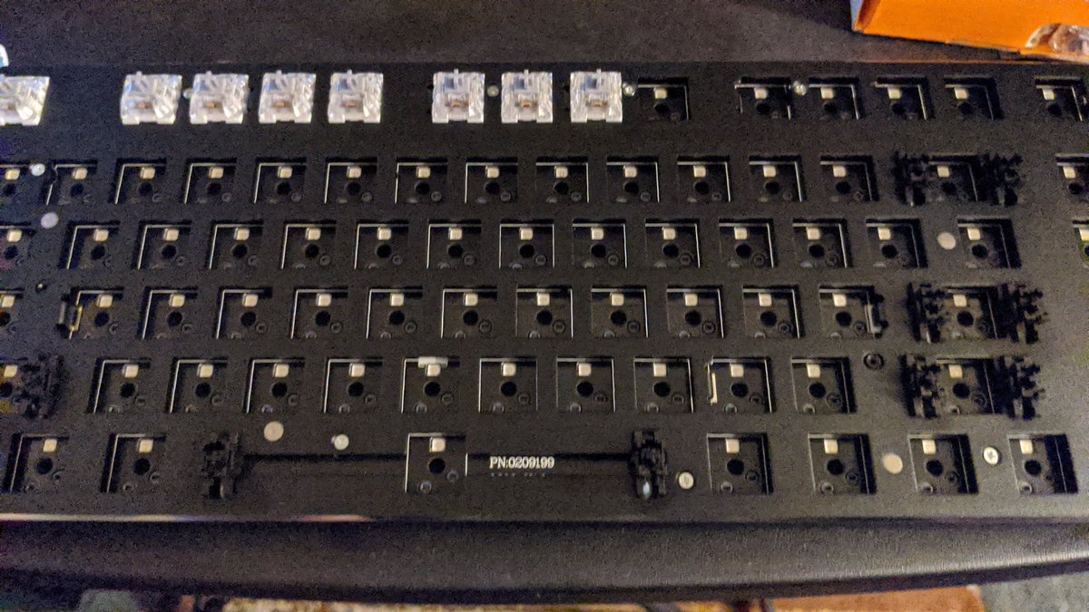 Undecievee's tweet photo. Nothing better than building your own keyboard
#keyboard #modularkeyboard #noob https://t.co/qZ2cSG06XS