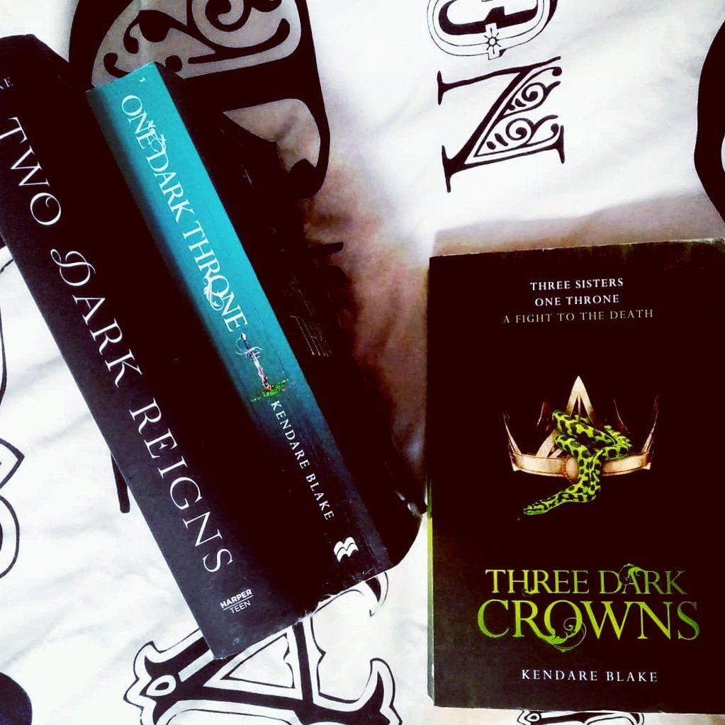 _DanielleLouis_'s tweet photo. Today's #TWRMayChallenge prompt is #Crowns, so what better way to celebrate one of my favourite fantasy series?!
This series by Kendare Blake has ended (I have book 4 on its way) - I'm book bereft!
Three sisters, one crown - who will be crowned Queen?
#BookPhotoChallenge https://t.co/sjVrUUBcJn