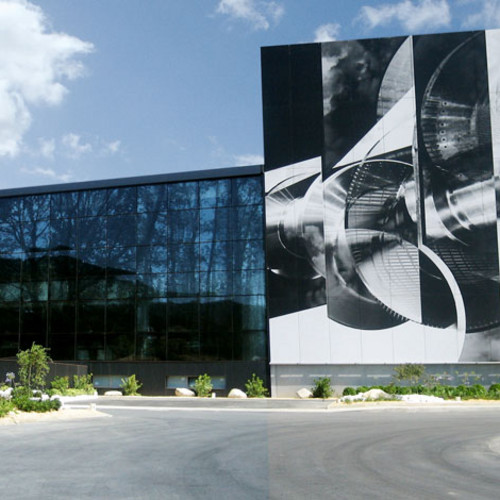 Fundermax_LA's tweet photo. Indar Electric, a worldwide leading company in the energy industry. 15,000 sqft. rainscreen façade with black and white artwork digitally printed. The printing evokes some of their industry elements.
#fundermax #forpeoplewhocreate #architecture #design #digitalprinting https://t.co/vcPGc4AUql