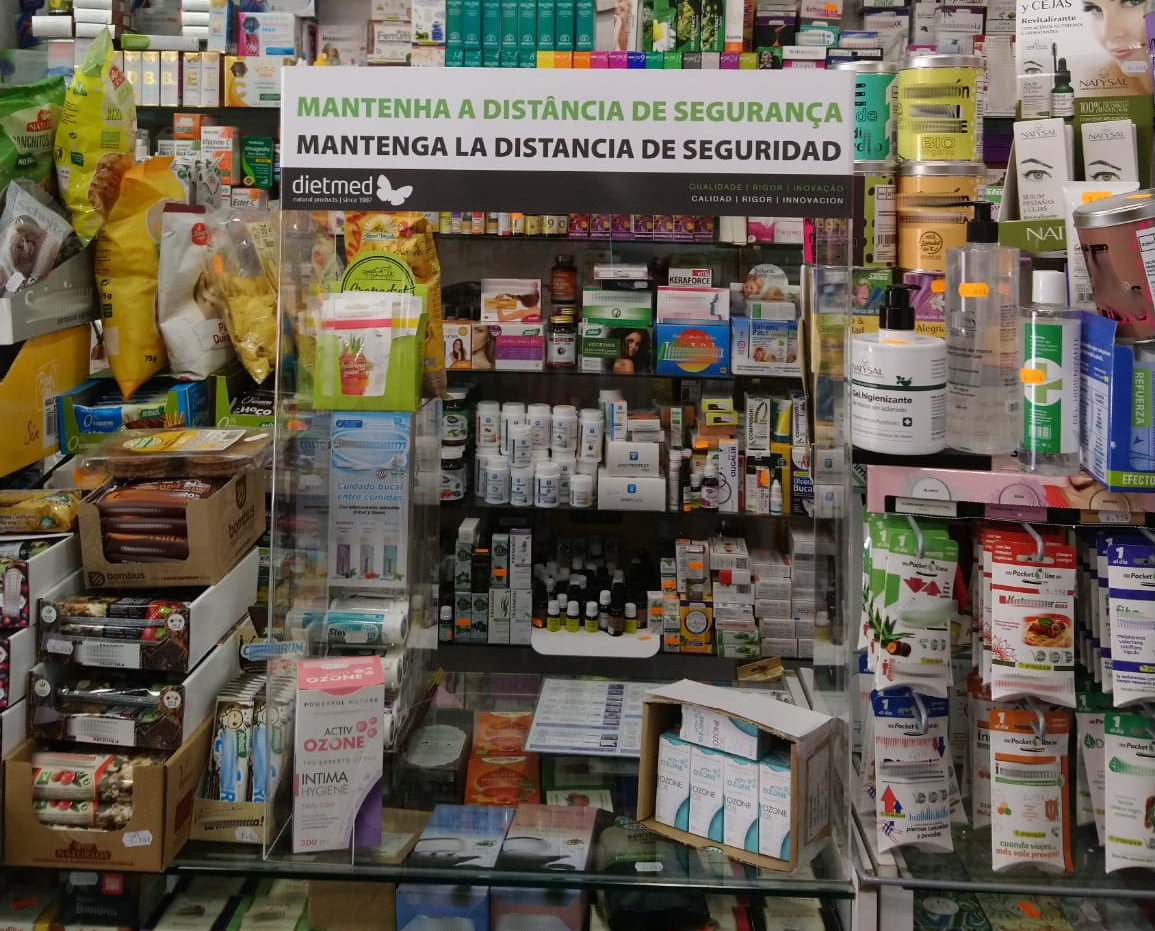 Distrifarma's tweet photo. Protector para mostrador de metacrilato en Naturaleza &amp; Salud - Málaga https://t.co/eUUOIiugoQ