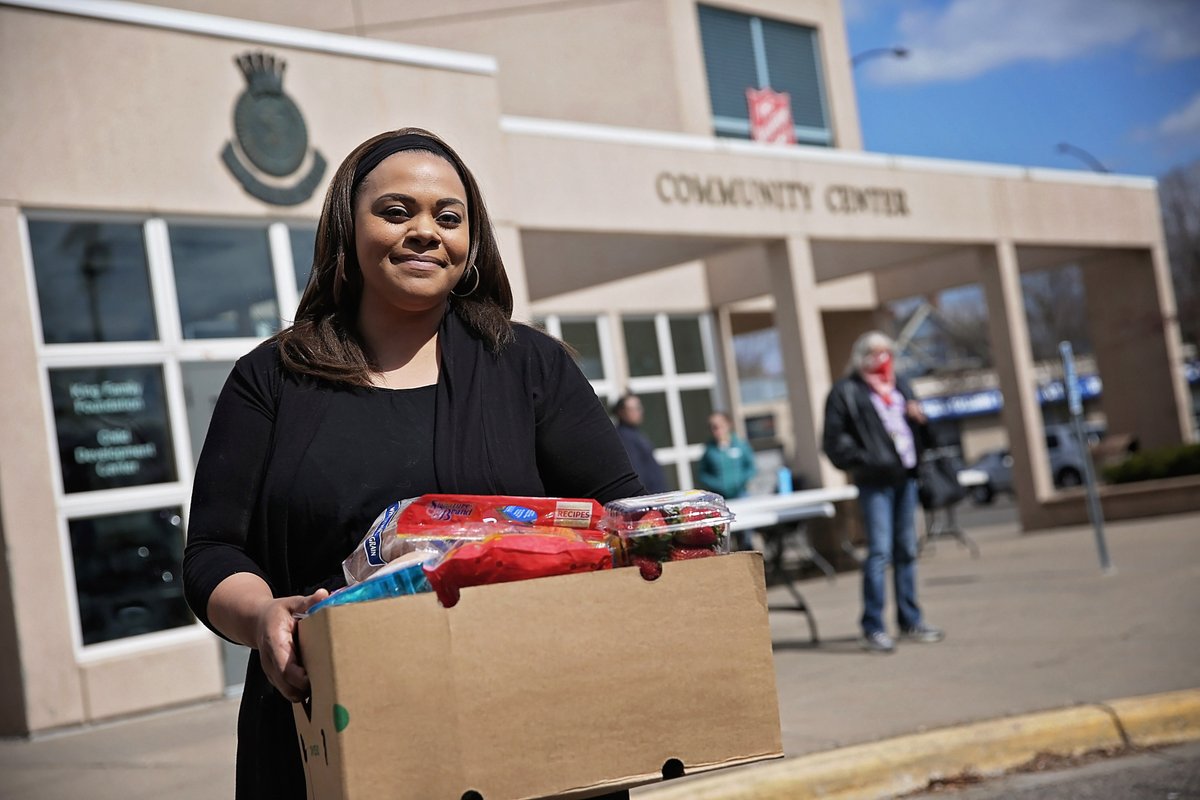 GrandForksSA's tweet photo. “I’m just one person and I can’t help everybody, but I can help somebody.” - Jyssica

She has been going to The Salvation Army to pick up groceries for people who can't leave their homes. The #COVID19 crisis may be difficult, but it's bring out the best in people. #SomeGoodNews https://t.co/46JmyUq4tn