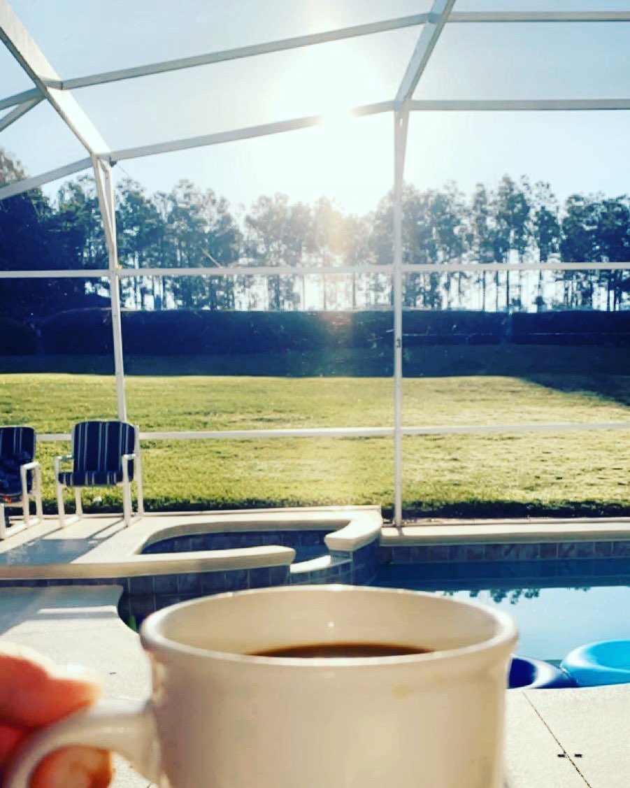 LuTat2's tweet photo. Hellllloooo Sunshine ☀️ https://t.co/Fqixox22jd