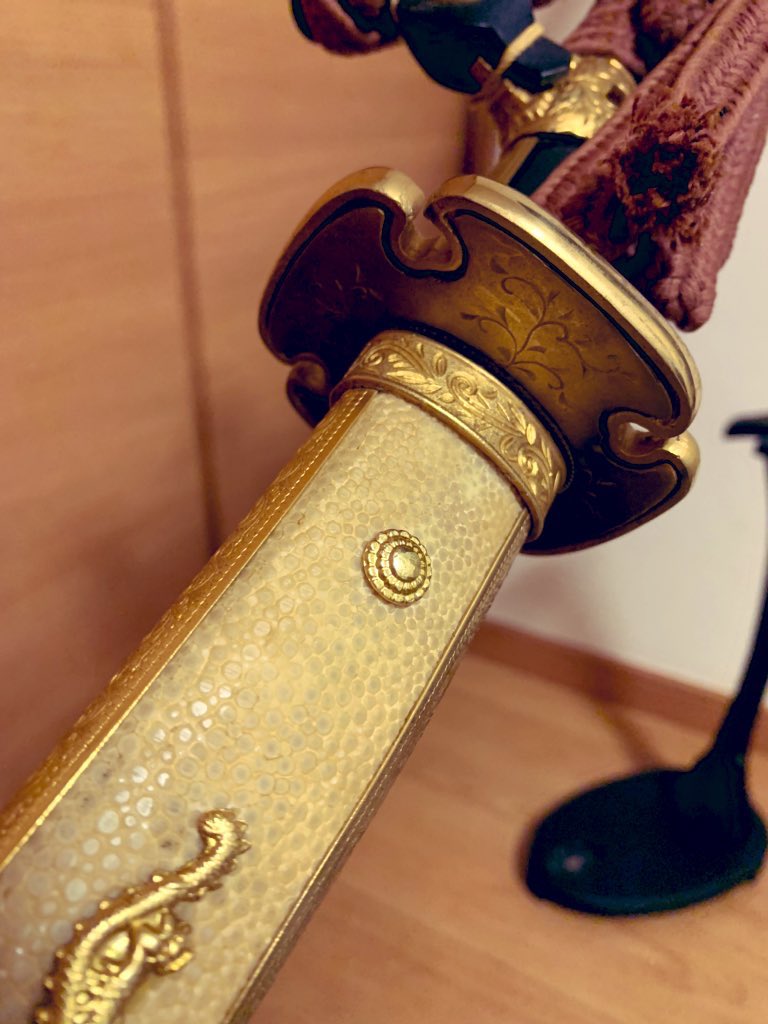 黄金造長覆輪拵陣太刀買った！！ 太刀鍔かっこよすぎる。。