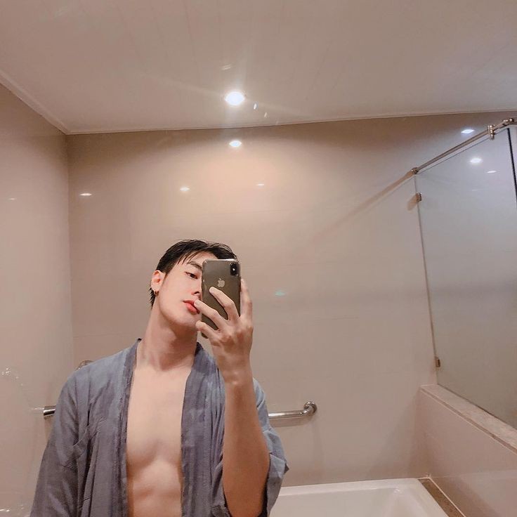 ✞︎𝐐🔞 หาผัวละครับ😑🖤 tweet media