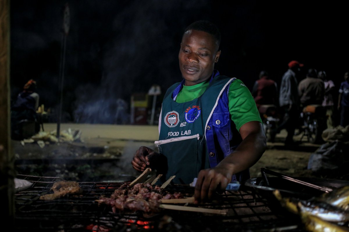 FrankMechielsen's tweet photo. The latest episode of @IIED’s ‘Make Change Happen’ podcast brings together #SD4All program partners and colleagues to discuss the tension of informal markets as thriving but ignored spaces. Listen and share: https://t.co/neac8QOri4 @Mangiza7 @cos_detoma #sustainablediets https://t.co/fA6d9ii21U