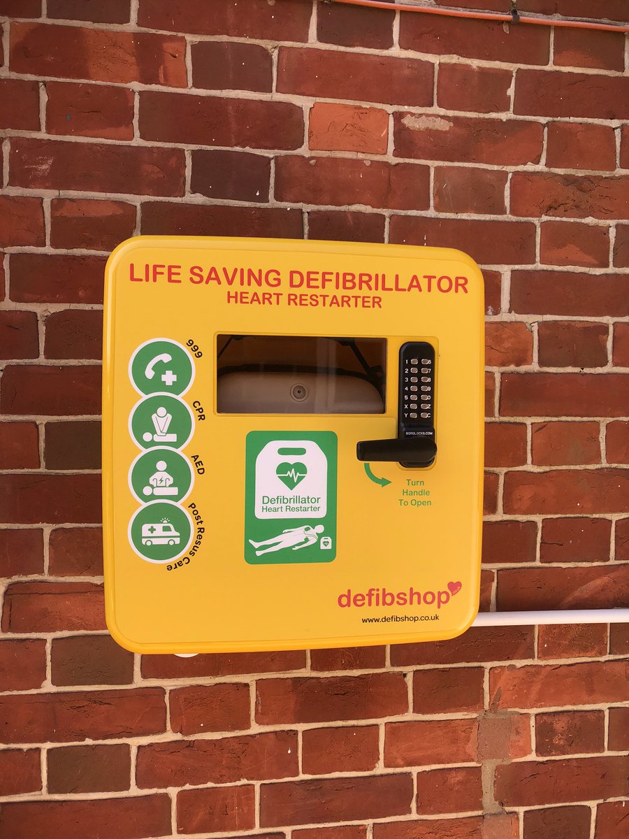 SelseyCfr's tweet photo. We are proud to announce in partnership with Sidlesham Primary School the installation of a Public Access Defibrillator.
To make this possible the School have raised funds for a new Public Access Defibrillator to be installed at the school. https://t.co/eZPv4GVkn4