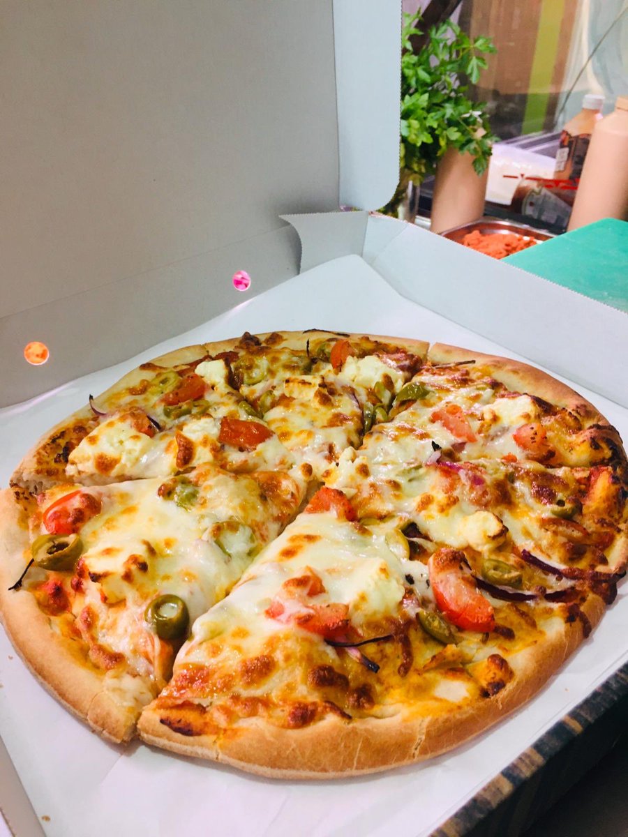 chelfalafelking's tweet photo. Falafel king style pizza, home delivery available on deliveroo Or justeat. #cheltenhamfalafelking https://t.co/CEvQ5nQLKz