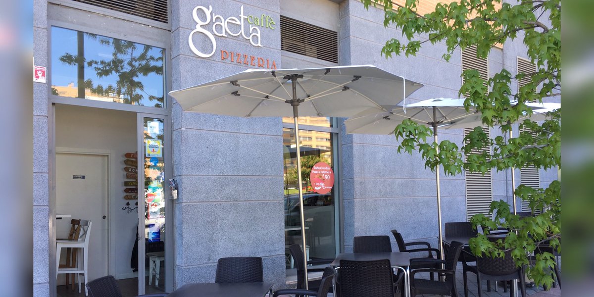 El próximo 11 de mayo reabriremos la terraza implantando medidas adicionales de higiene y seguridad.
Podrás ver la carta y hacer el pedido a través de nuestra web y pasar a recogerlo en el mostrador cuando esté listo. Tendremos una promoción especial. 
¡Os esperamos!
#SinContacto