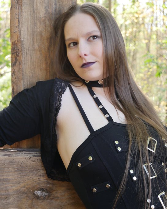 Endlich wieder in der Natur ein paar neue Fotos f&uuml;r euch machen!!! #outdoorphotography #waldspaziergang<a href="/tag/sexy"class="tags"><span>#sexy</span></a><a href="/tag/longhair"class="tags"><span>#longhair</span></a><a href="/tag/gothic"class="tags"><span>#gothic</span></a><a href="/tag/outdoorphotography"class="tags"><span>#outdoorphotography</span></a>