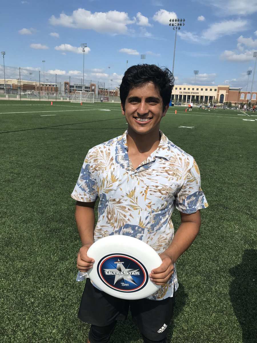 Next leadership we have is our 2020-2021 digital manager George Tharakan! One of the smartest men on the team on and off the field. This guy is slippery in the handler space so watch out 👀 Congratulations George.