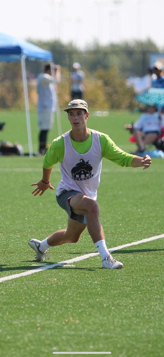 UTSAulti's tweet photo. For our final leadership position we have our new social chair @tyler__zinck ! The sexiest man on the team who boasts even sexier memes shall ensure that his posts are top notch (Did I ask mention he’s really really good at frisbee).Congratulations Tyler. https://t.co/AqQY7fW3bY