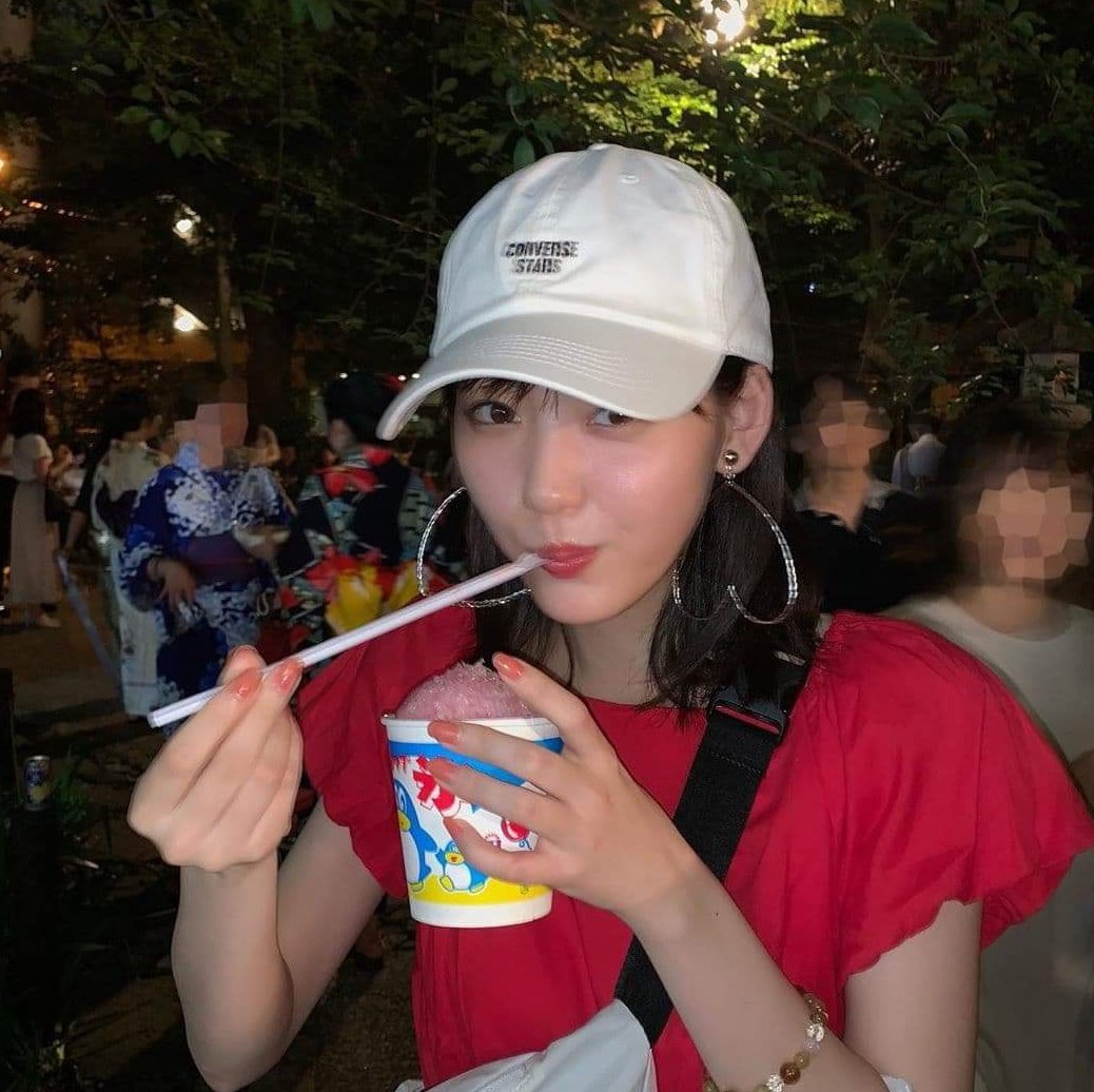 psychoartist_'s tweet photo. นักกินมือวางอันดับหนึ่ง🍨 https://t.co/IpNQDbsUxc